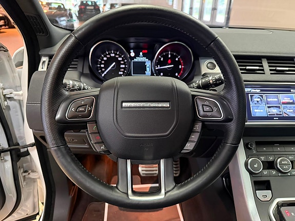 Land Rover Range Rover Evoque 20 of 30