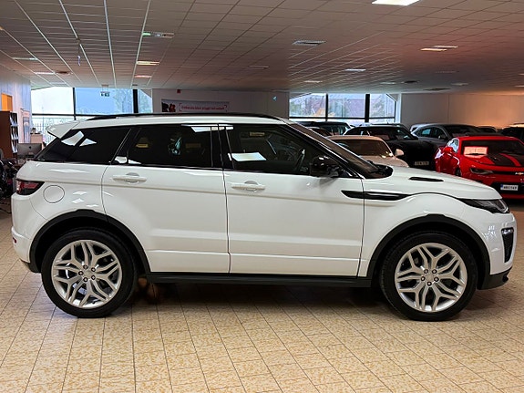 Land Rover Range Rover Evoque 8 of 30