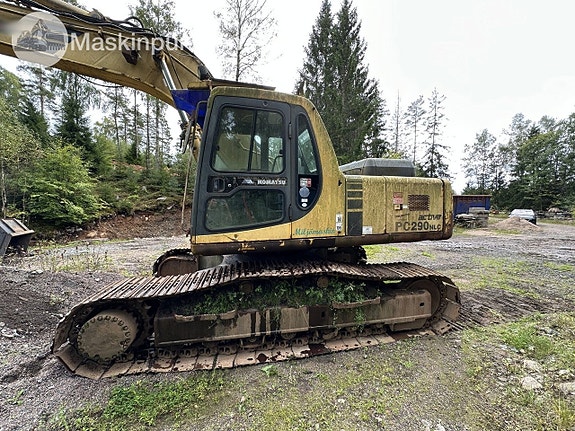 Komatsu PC290 NLC-6K 2 of 27