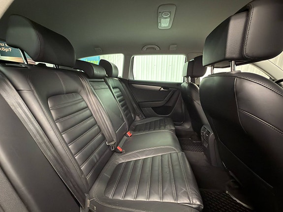 Volkswagen Passat 20 of 21