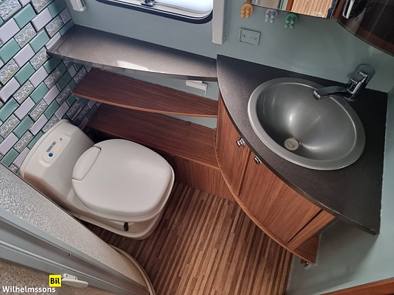 Adria ALPINA 663 PT 3 Våningssängar | Vinteranpassad | Alde | Nybesiktigad | 19 of 20