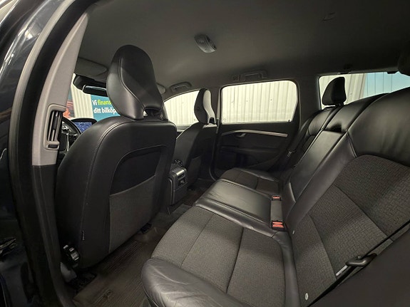 Volvo V70 17 of 21