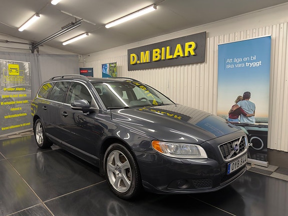 Volvo V70 4 of 21