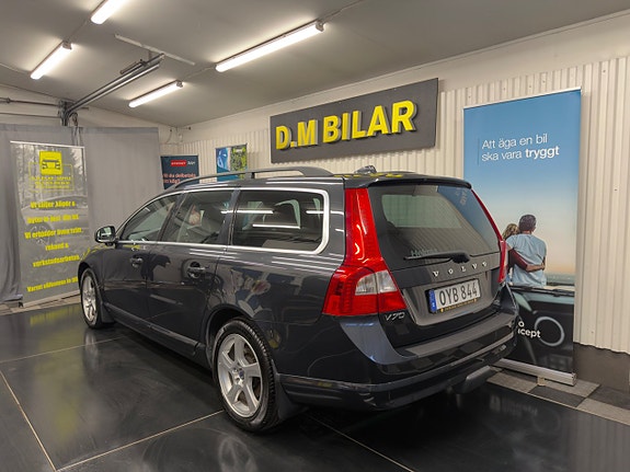 Volvo V70 3 of 21