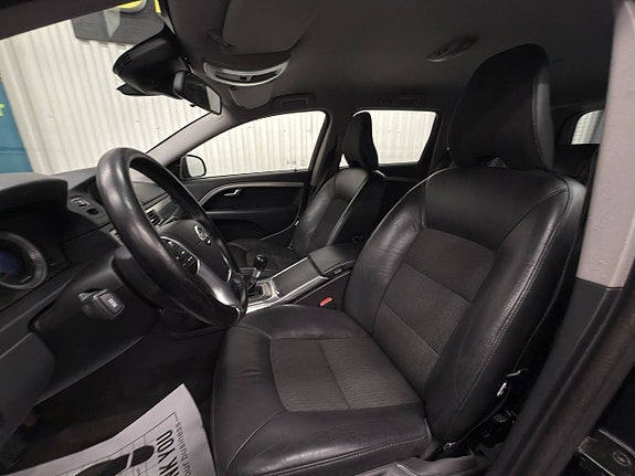 Volvo V70 8 of 21