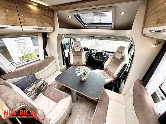 Pilote Fv 740 FGJ med 150 Hk, Automat & Alde 2 of 25