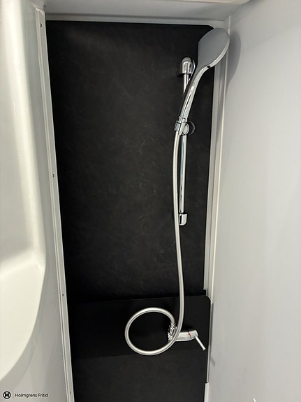 Adria Compact Supreme DL 12 of 16