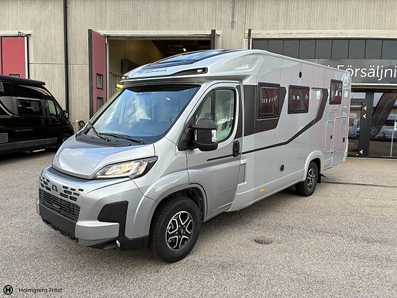 Adria Compact Supreme DL 5 of 16