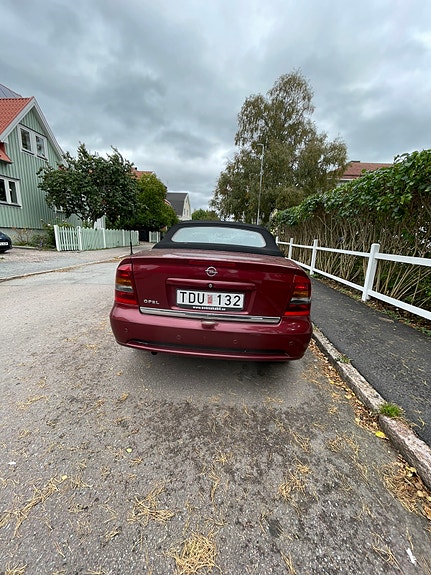 Opel Astra 2 of 8