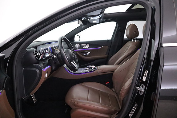 Mercedes-Benz E220 10 of 24