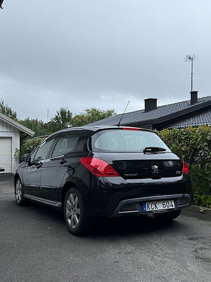 Peugeot 308 3 of 6