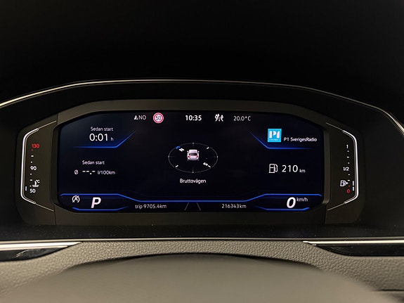Volkswagen Passat Alltrack 14 of 22