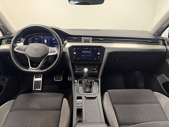 Volkswagen Passat Alltrack 8 of 22
