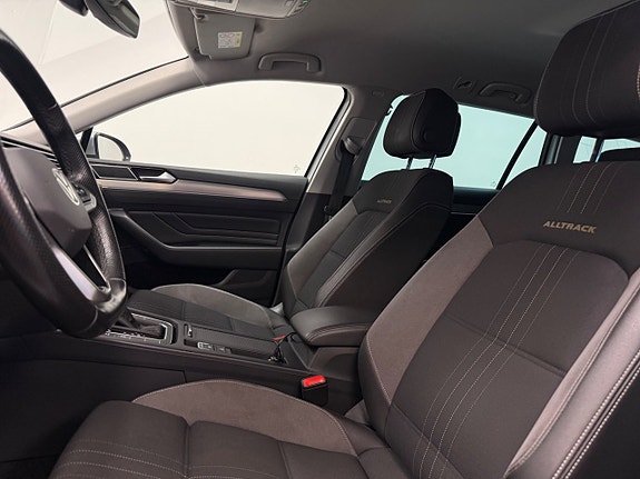 Volkswagen Passat Alltrack 10 of 22