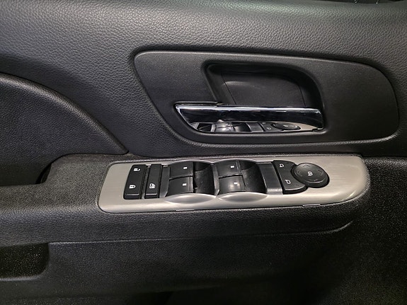 Chevrolet Tahoe 17 of 25