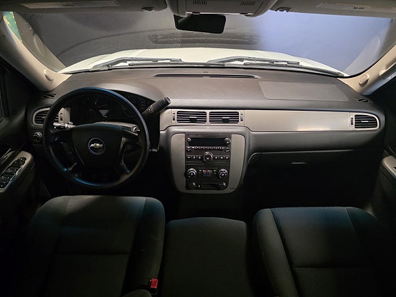 Chevrolet Tahoe 22 of 25