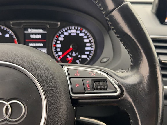 Audi Q3 21 of 30