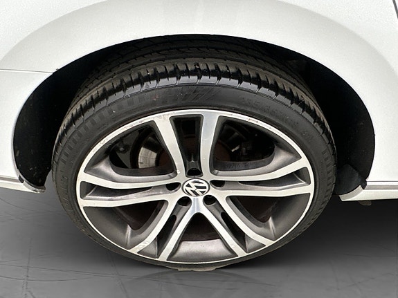Volkswagen Passat 28 of 29