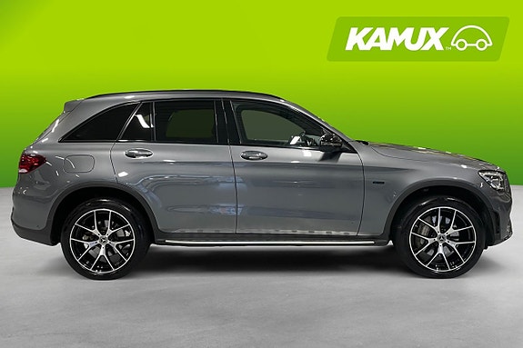 Mercedes-Benz GLC300 e 2 of 26