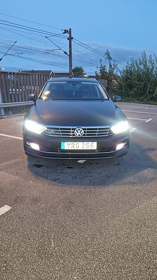 Volkswagen Passat 8 of 11