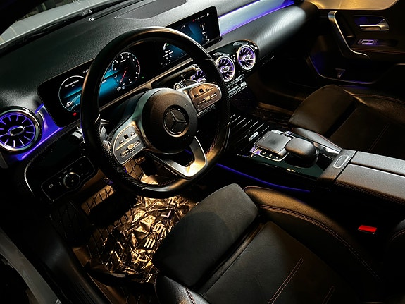 Mercedes-Benz A200 12 of 15