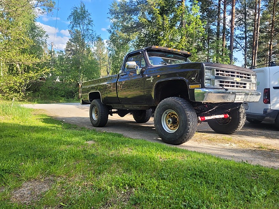 Chevrolet K30 9 of 9