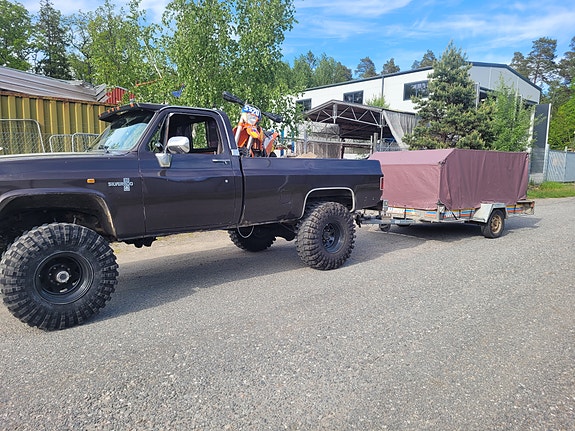 Chevrolet K30 8 of 9