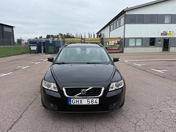 Volvo V50 6 of 9