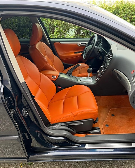 Volvo S60 2 of 4