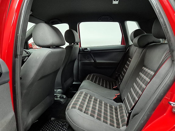 Volkswagen Polo 21 of 23