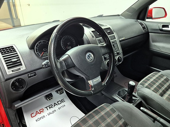 Volkswagen Polo 12 of 23