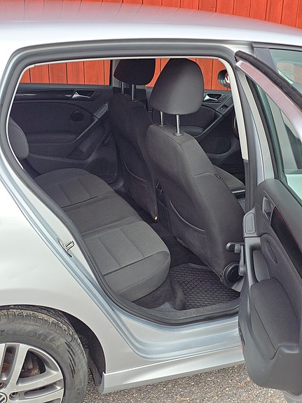 Volkswagen Golf VI 10 of 11