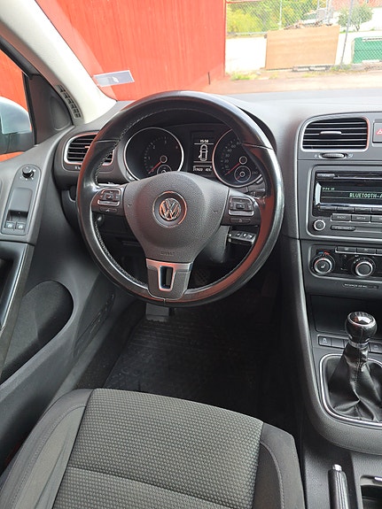 Volkswagen Golf VI 9 of 11