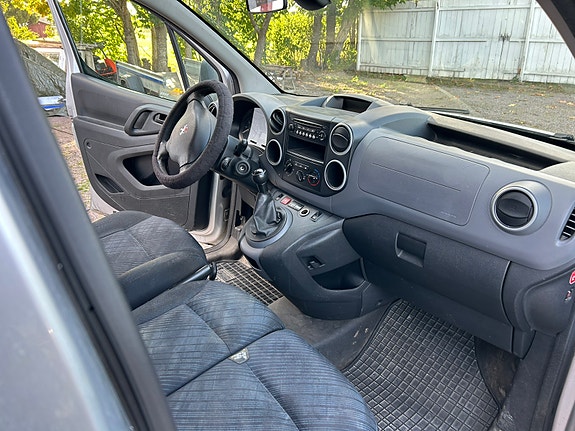 Peugeot Partner 3 of 4