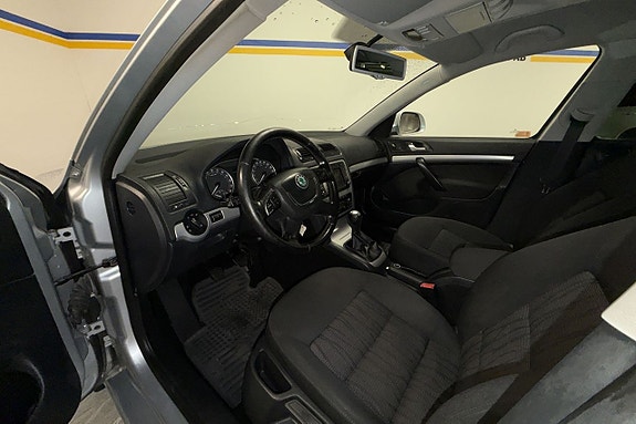 Skoda Octavia 16 of 29