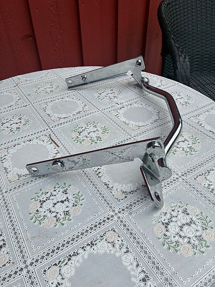 Product image 1 of 2