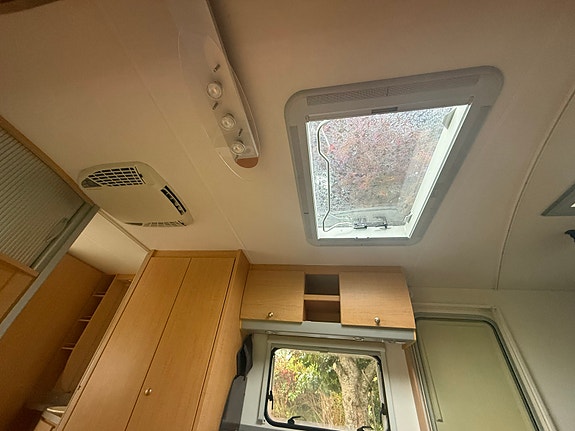 Knaus Sydwind 550 FSK barnkammare 13 of 21