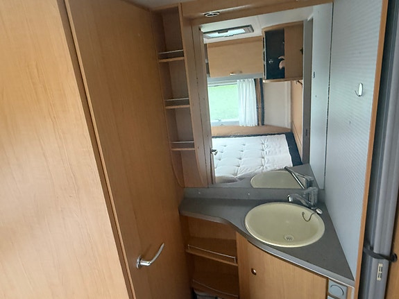 Knaus Sydwind 550 FSK barnkammare 11 of 21