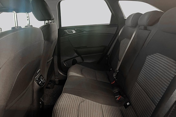 Kia Ceed 11 of 22