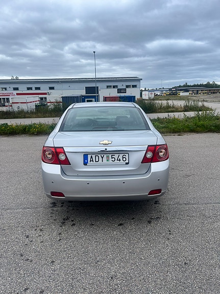 Chevrolet Epica 4 of 9