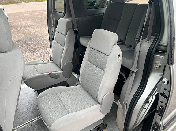 Chevrolet Uplander 16 of 19