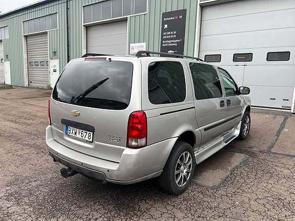 Chevrolet Uplander 6 of 19