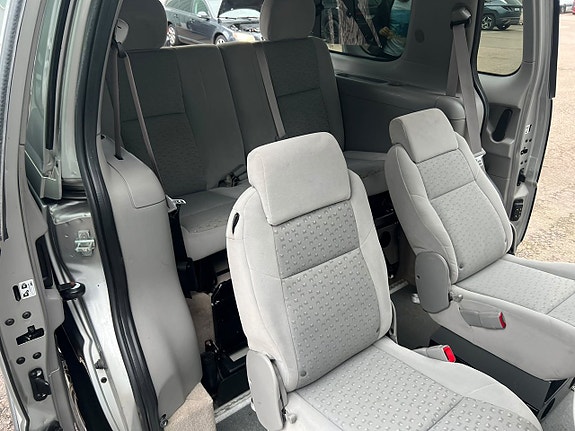 Chevrolet Uplander 17 of 19