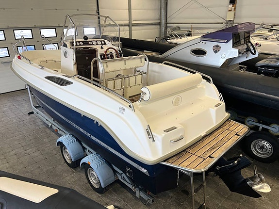 Uttern S64 Exclusive -05 | Mercruiser 4.3 MPI | Inkl trailer 2 of 11