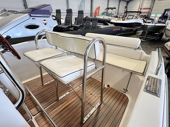 Uttern S64 Exclusive -05 | Mercruiser 4.3 MPI | Inkl trailer 4 of 11