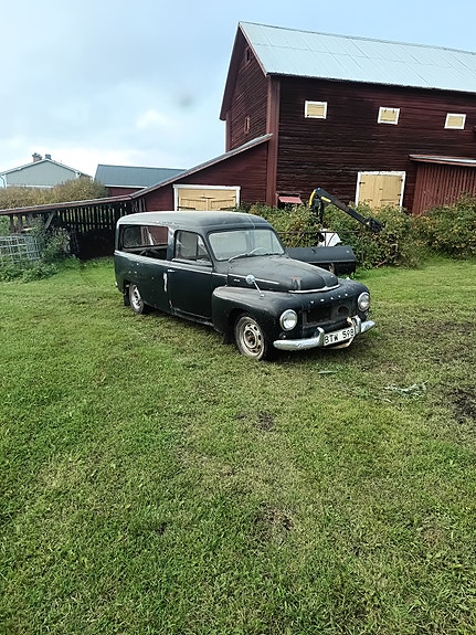 Volvo PV445 2 of 5