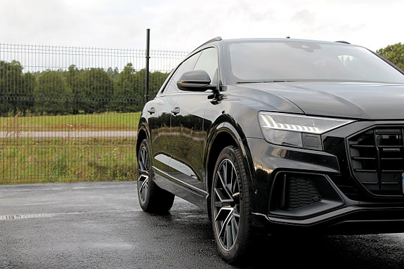 Audi Q8 4 of 30