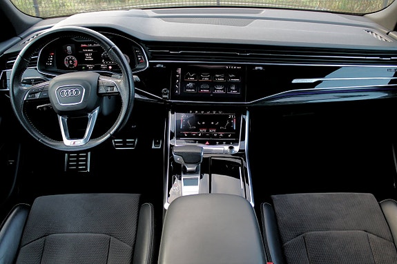 Audi Q8 27 of 30