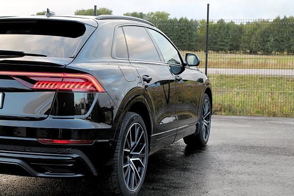 Audi Q8 23 of 30