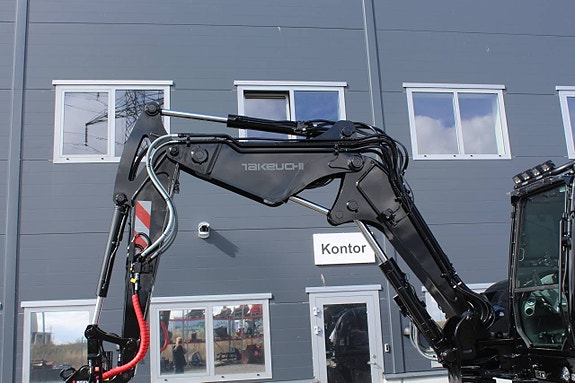 Takeuchi TB395W Black Edition 2026 12 of 12
